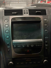 Load image into Gallery viewer, Info-Gps Screen  LEXUS GS350 2007 - NW442650
