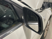 Load image into Gallery viewer, SIDE VIEW MIRROR C230 C300 C350 C63 2008 08 Right - NW442949
