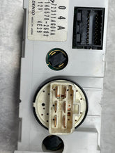Load image into Gallery viewer, Temp Climate AC Heater Control Subaru Legacy 2005 05 2006 06 2007 07 08 09 Base - NW443018
