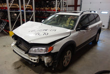 Load image into Gallery viewer, TRANSFER CASE Volvo V60 V70 2007 07 2008 08 2009 09 2010 10 2011 11 - NW177158
