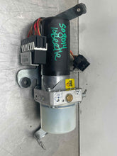 Load image into Gallery viewer, CONVERTIBLE TOP MOTOR Beetle 2003 03 2004 04 2005 05 06 07 08 09 10 - NW444434
