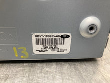Load image into Gallery viewer, INFO-GPS SCREEN Ford Explorer 2012 12 2013 13 - NW445045
