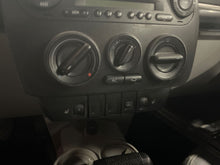 Load image into Gallery viewer, Temp Climate AC Heater Control Volkswagen Beetle 98 99 00 01 02 03 04 05 06 - 10 - NW445489
