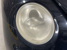 Load image into Gallery viewer, HEADLIGHT LAMP ASSEMBLY Beetle 98 99 00 01 02 03 04 05 Right - NW445493
