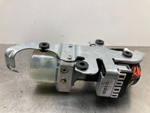 Load image into Gallery viewer, CONVERTIBLE TOP MOTOR Beetle 2003 03 2004 04 2005 05 06 07 08 09 10 - NW445373
