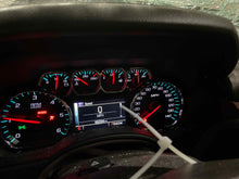 Load image into Gallery viewer, Speedometer Cluster  SUBURBAN 1500 2015 - NW445623
