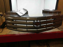 Load image into Gallery viewer, GRILLE Cadillac CTS 2003 03 2004 04 2005 05 2006 06 2007 07 - NW97868
