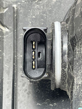Load image into Gallery viewer, Tail Lamp Light  FORD F350SD PICKUP 2022 - NW445793
