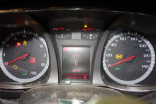 Load image into Gallery viewer, Speedometer Cluster GMC Terrain 2016 - NW158988
