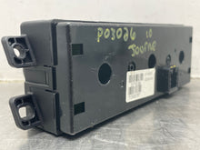 Load image into Gallery viewer, REAR TEMPERATURE CONTROLS Town &amp; Country Caravan Journey 08-10 - NW432414
