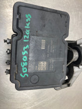 Load image into Gallery viewer, ABS ANTI-LOCK BRAKE PUMP C250 C300 C350 C63 2012 12 - NW445825
