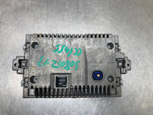 Load image into Gallery viewer, INFO-GPS SCREEN C250 C300 C350 C63 Gl350 Gl450 Gl550 GL63 AMG 12-16 - NW446053
