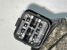 Load image into Gallery viewer, THROTTLE BODY BMW X3 X5 528i 328i 128i 2007 07 2008 08 2009 09 2010 10 11 12 - NW446740
