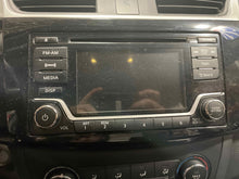 Load image into Gallery viewer, RADIO Nissan Sentra 2016 16  AM FM CD - NW446660
