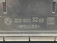 Load image into Gallery viewer, Temp Climate AC Heater Control Mercedes E320 E430 E55 2000 00 2001 01 2002 02 03 - NW446562
