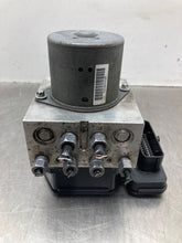 Load image into Gallery viewer, ABS Pump  GRAND CHEROKEE 2019 - NW447571
