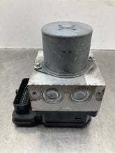 Load image into Gallery viewer, ABS Pump  GRAND CHEROKEE 2019 - NW447571
