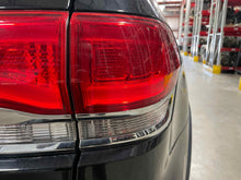 Load image into Gallery viewer, OUTER TAIL LIGHT LAMP Jeep Grand Cherokee 15 16 17 18 19 20 Right - NW447801
