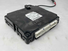Load image into Gallery viewer, KEYLESS IGNITION CONTROL MODULE COMPUTER Hyundai Veloster 12 13 - 16 - NW32423
