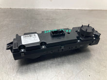 Load image into Gallery viewer, REAR TEMPERATURE CONTROLS BMW X5 07 08 09 10 11 12 13 - NW447700
