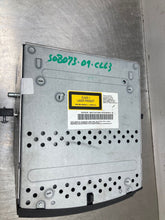 Load image into Gallery viewer, RADIO C230 C300 C350 C63 CL550 CL600 CL63 CL65 CLS550 CLS63 07-10 - NW448187
