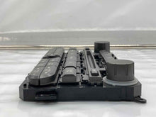 Load image into Gallery viewer, RADIO CONTROLS FRONT Infiniti QX56 2004 04 2005 05 - NW137071
