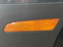 Load image into Gallery viewer, SIDE MARKER LAMP LIGHT ES300 ES330 2002-2006 Bumper Mounted Left - NW448638
