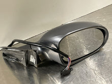 Load image into Gallery viewer, Side View Door Mirror Volkswagen Passat 2005 - NW53853
