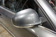 Load image into Gallery viewer, Side View Door Mirror Volkswagen Passat 2005 - NW53853

