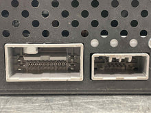 Load image into Gallery viewer, RADIO Honda Pilot 2009 09 2010 10 2011 11 AM FM 6 DISC CD - NW448899
