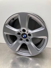 Load image into Gallery viewer, WHEEL 535xi 528xi 525xi 2006 06 2007 07 08 09 10 17x7.5 5 Spoke - NW449613
