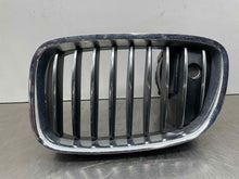 Load image into Gallery viewer, Grille  BMW 550I GT 2010 - NW449876
