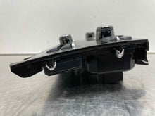 Load image into Gallery viewer, Radio  BMW 550I GT 2010 - NW450002
