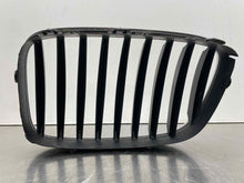 Load image into Gallery viewer, Grille  BMW 550I GT 2010 - NW449877
