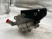Load image into Gallery viewer, POWER STEERING PUMP 535i 535i Gt 550i Gt 640I 740i 740il 10-17 - NW163147
