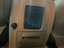 Load image into Gallery viewer, REAR TEMPERATURE CONTROLS Ford Expedition 03 04 05 06 - NW449880
