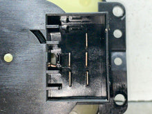 Load image into Gallery viewer, REAR TEMPERATURE CONTROLS Ford Expedition 03 04 05 06 - NW449880
