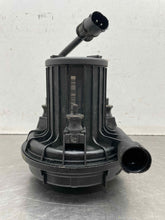 Load image into Gallery viewer, AIR INJECTION PUMP SMOG BMW 330i X5 325i 525i 2003 03 2004 04 05 06 07 - 10 - NW449664
