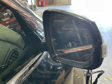 Load image into Gallery viewer, Side View Door Mirror  INFINITI QX50 2017 - NW450330

