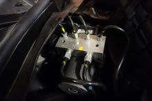 Load image into Gallery viewer, ABS Pump  INFINITI Q60 2014 - NW1322
