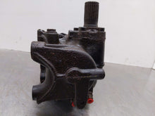 Load image into Gallery viewer, STEERING BOX 300D 300E E320 89 90 91 92 93 94 95 - NW450829
