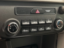 Load image into Gallery viewer, Temperature Controls Kia Sportage 2017 - NW450553
