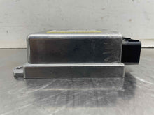 Load image into Gallery viewer, Air Bag Computer Land Rover LR3 Range Rover Sport 2005 05 06 07 08 09 - NW450275
