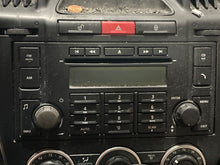 Load image into Gallery viewer, RADIO RECEIVER Land Rover LR2 2008 08 2009 09 2010 10 2011 11 2012 12 - NW451415
