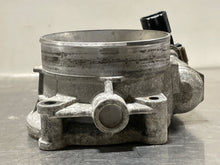 Load image into Gallery viewer, Throttle Body Cadillac DTS 2010 - NW451526
