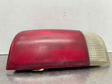 Load image into Gallery viewer, TAIL LIGHT LAMP ASSEMBLY S10 Blazer Envoy S15 Jimmy Bravada 95-05 Right - NW452532
