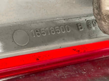 Load image into Gallery viewer, TAIL LIGHT LAMP ASSEMBLY S10 Blazer Envoy S15 Jimmy Bravada 95-05 Right - NW452532
