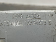 Load image into Gallery viewer, PARKLAMP Sierra 1500 3500 2500 Yukon 1999 99 00 01 02 03 04 05 06 07 Right - NW564102
