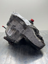 Load image into Gallery viewer, TRANSFER CASE BMW X5 X6 2013 13 2014 14 - NW452748
