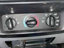 Load image into Gallery viewer, TEMPERATURE CONTROLS Ford Ranger 03 04 05 06 07 08 09 10 11 - NW452696
